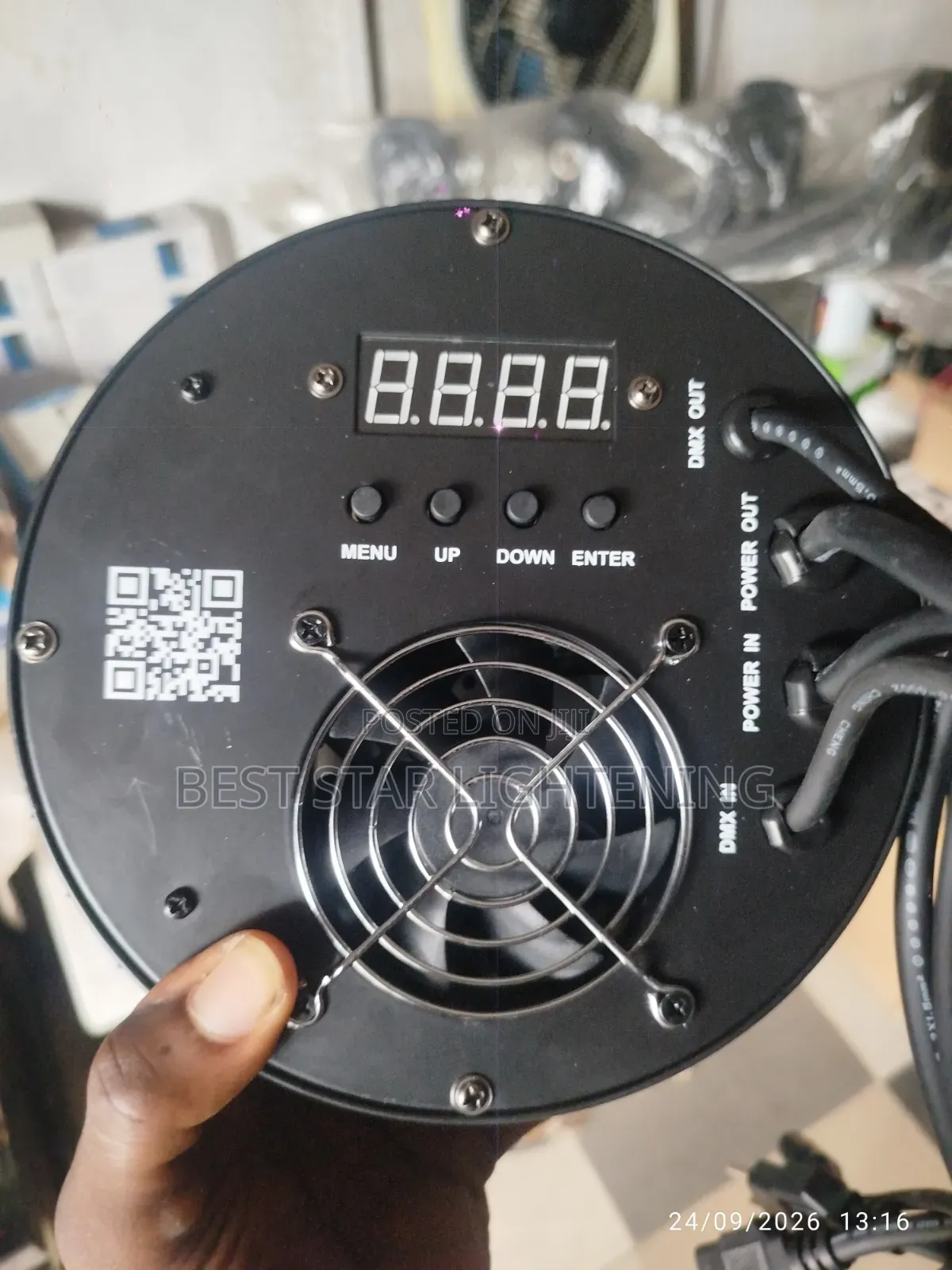 High-Power 24x10W LED Par Can Light for Stage Events