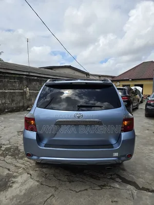 Toyota Highlander Sport 2010 Blue