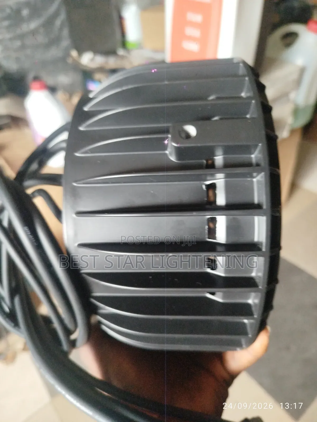 High-Power 24x10W LED Par Can Light for Stage Events