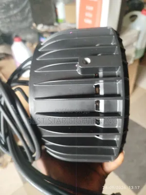 High-Power 24x10W LED Par Can Light for Stage Events