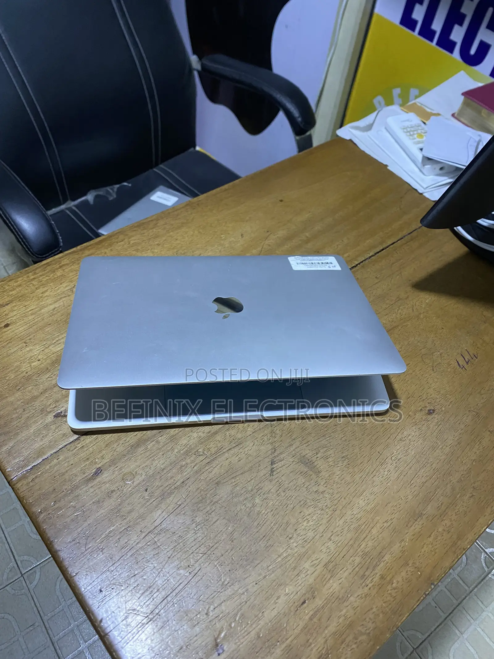 Laptop Apple MacBook 2020 32GB Intel Core i7 SSD 2T