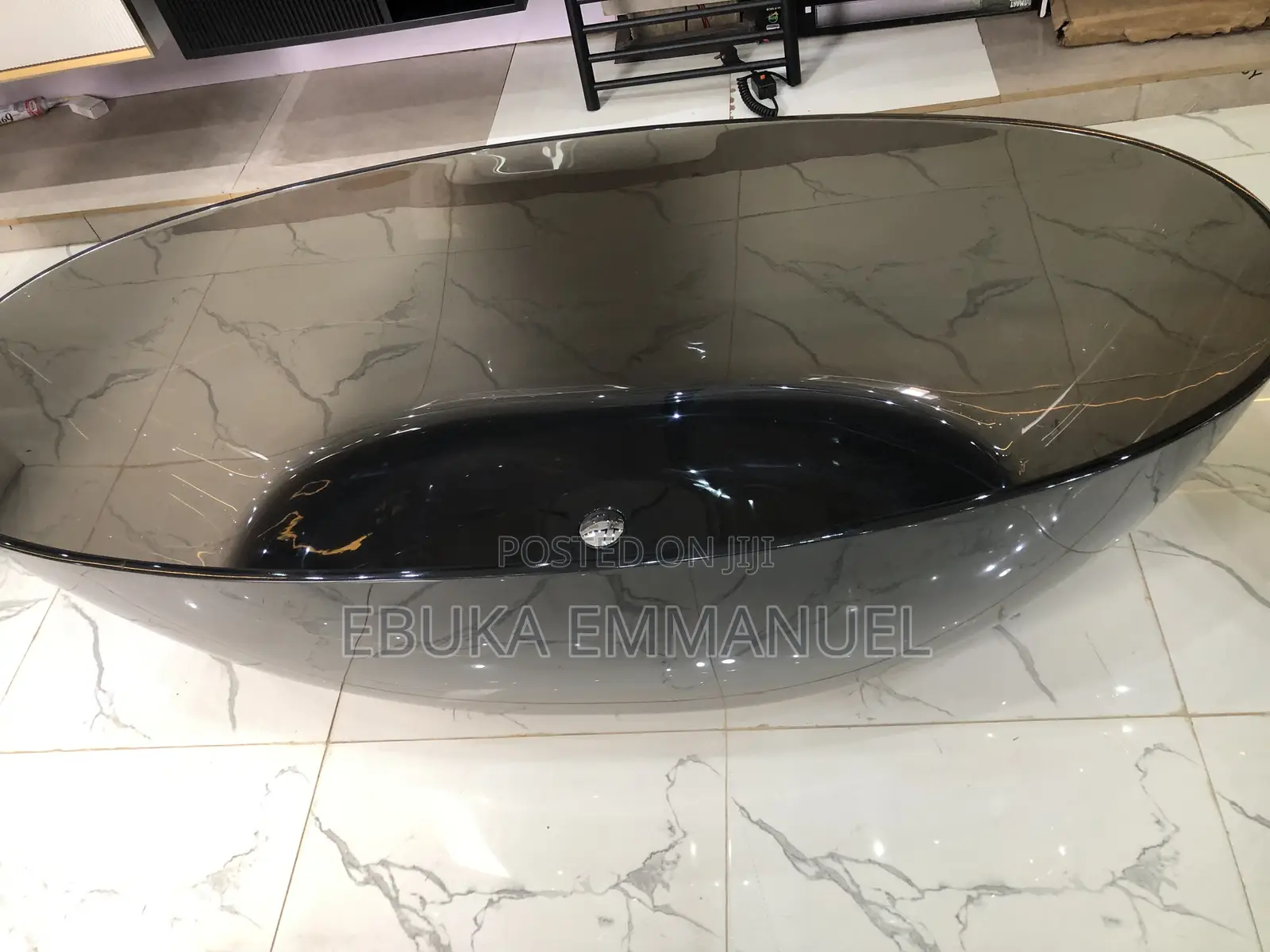 Transparent Bath