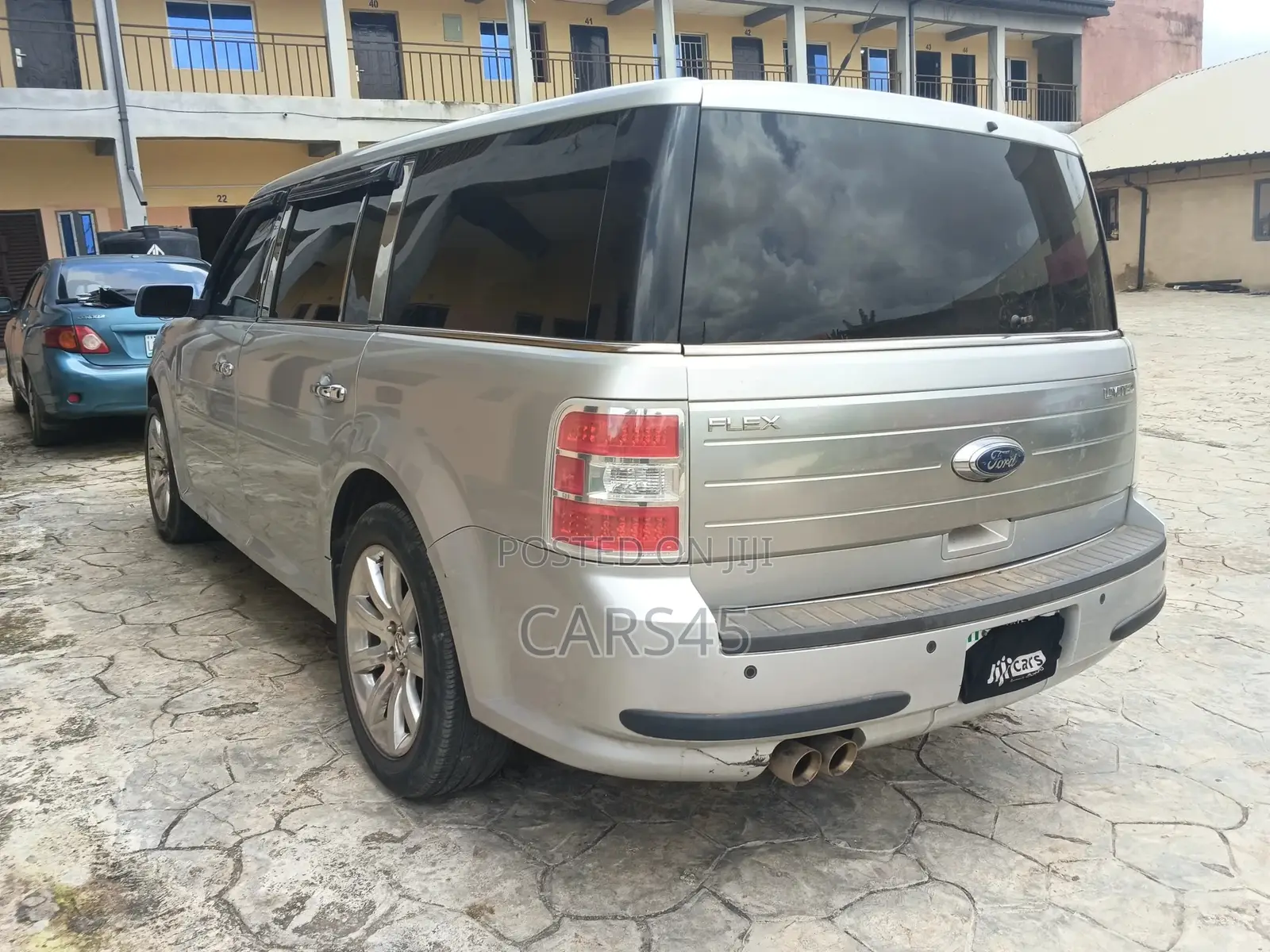 Ford Flex 2010 Silver