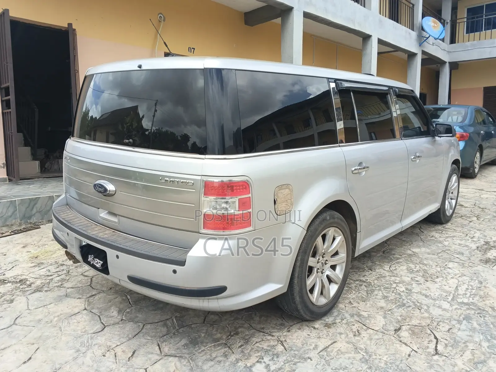 Ford Flex 2010 Silver