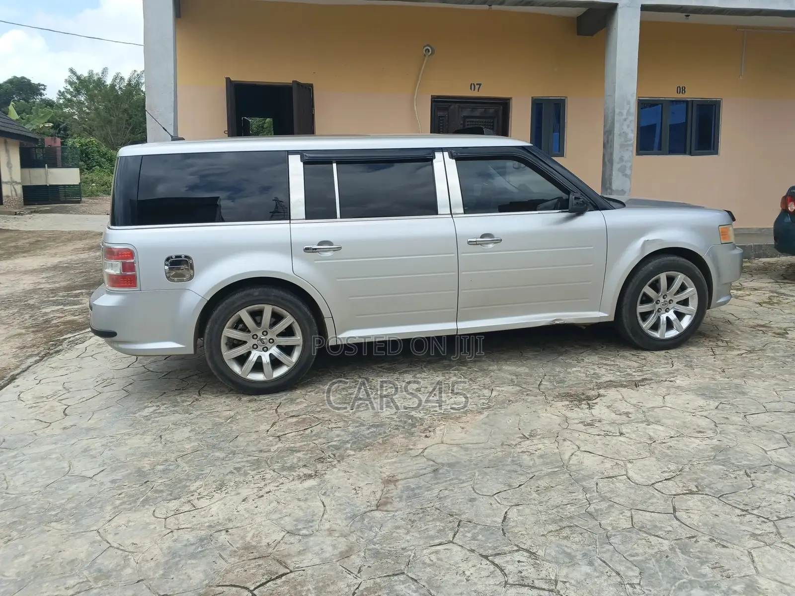 Ford Flex 2010 Silver