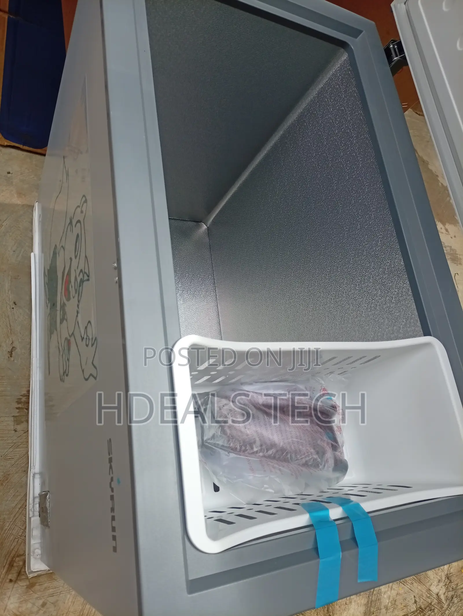 Skyrun BD-250AI Deep Freezer – Spacious, Reliable Cold Storage