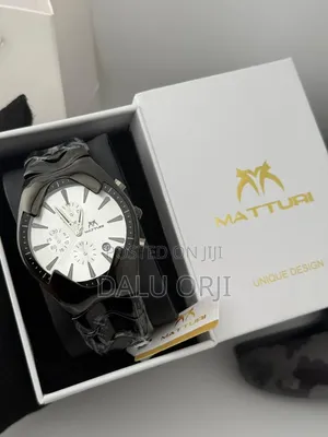 Matturi Chain Wrist Watch