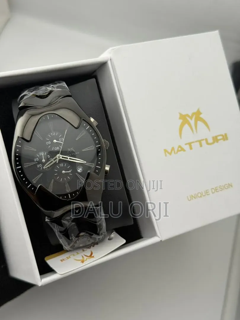 Matturi Chain Wrist Watch