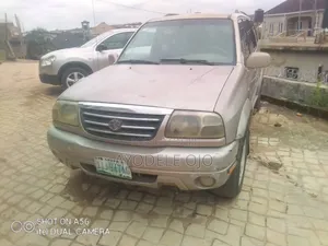 Suzuki Vitara 2007 Gold