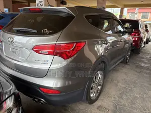 Hyundai Santa Fe 2015 Black