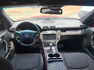 Mercedes-Benz C250 2007 Red