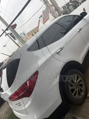 Hyundai Santa Fe 2015 White