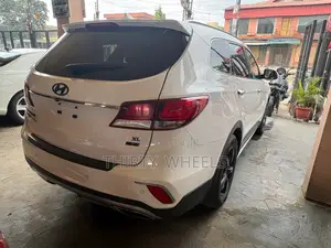 Hyundai Santa Fe 2016 White