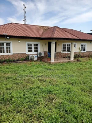 5bdrm Bungalow in Ilorin West for sale
