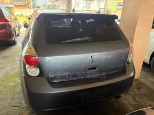 Pontiac Vibe 2009 Gray