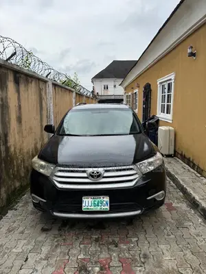 Toyota Highlander 2013 Black
