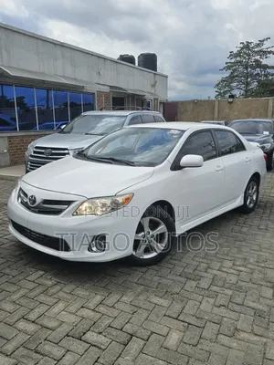 Toyota Corolla S 4dr Sedan (1.8L 4cyl 4A) 2012 White