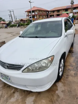 Toyota Camry LE 2025 White