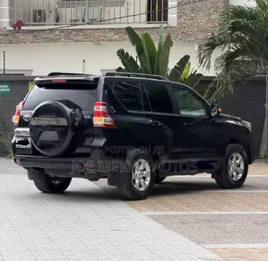 Toyota Land Cruiser Prado 2014 Black