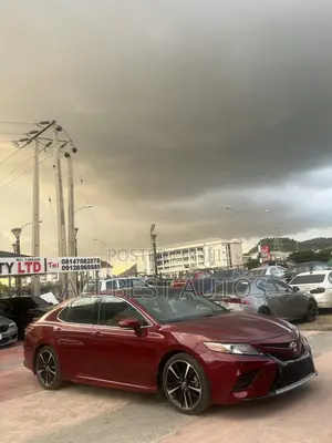 Toyota Camry 2018 Red