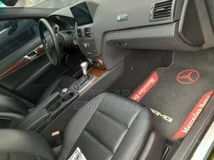 Mercedes-Benz C350 2010 Black