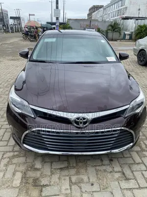 Toyota Avalon XLE FWDSedan (3.6L 6cyl 6A) 2016 Burgundy
