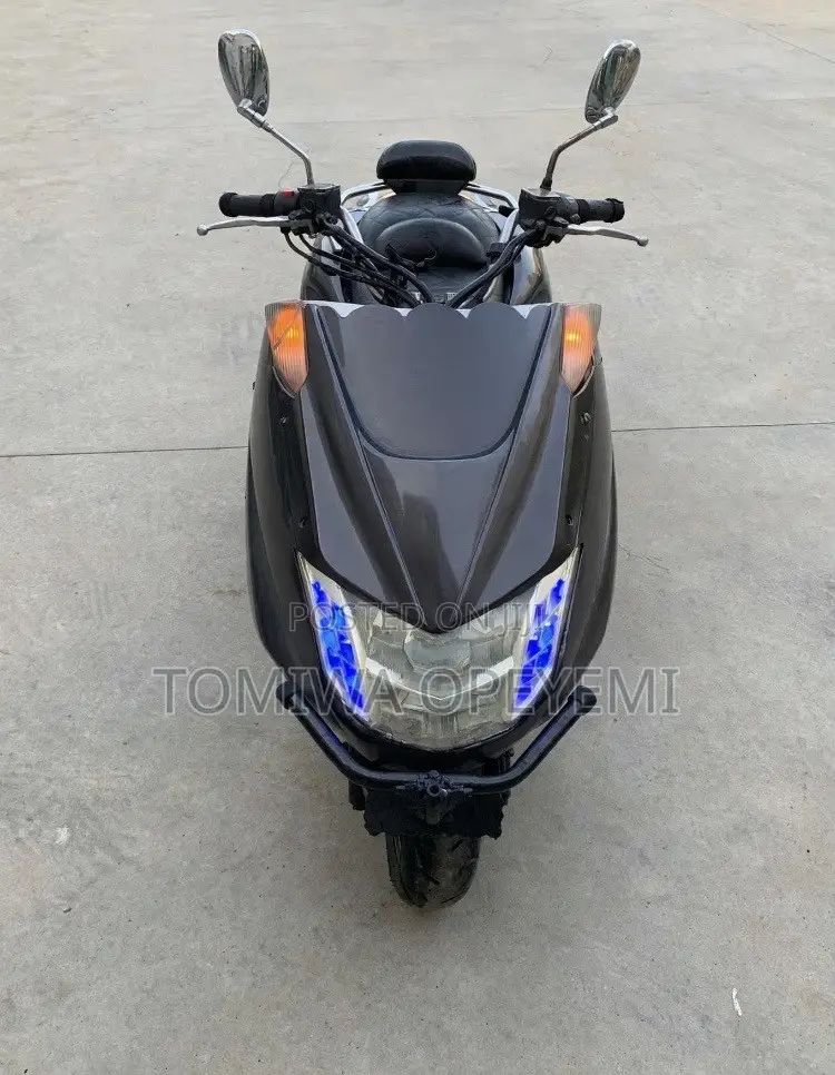 Yamaha Majesty 2019 Black