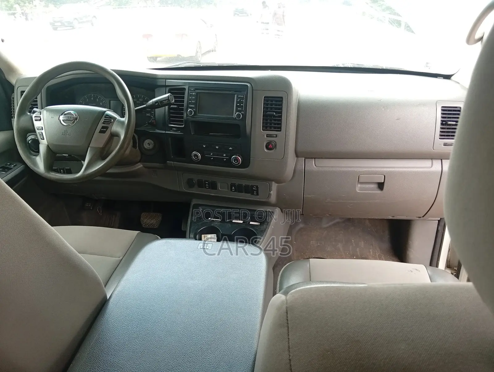 Nissan NV3500 2017 White