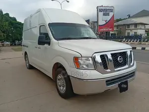 Nissan NV3500 2017 White