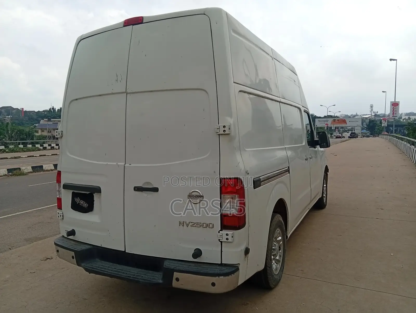 Nissan NV3500 2017 White