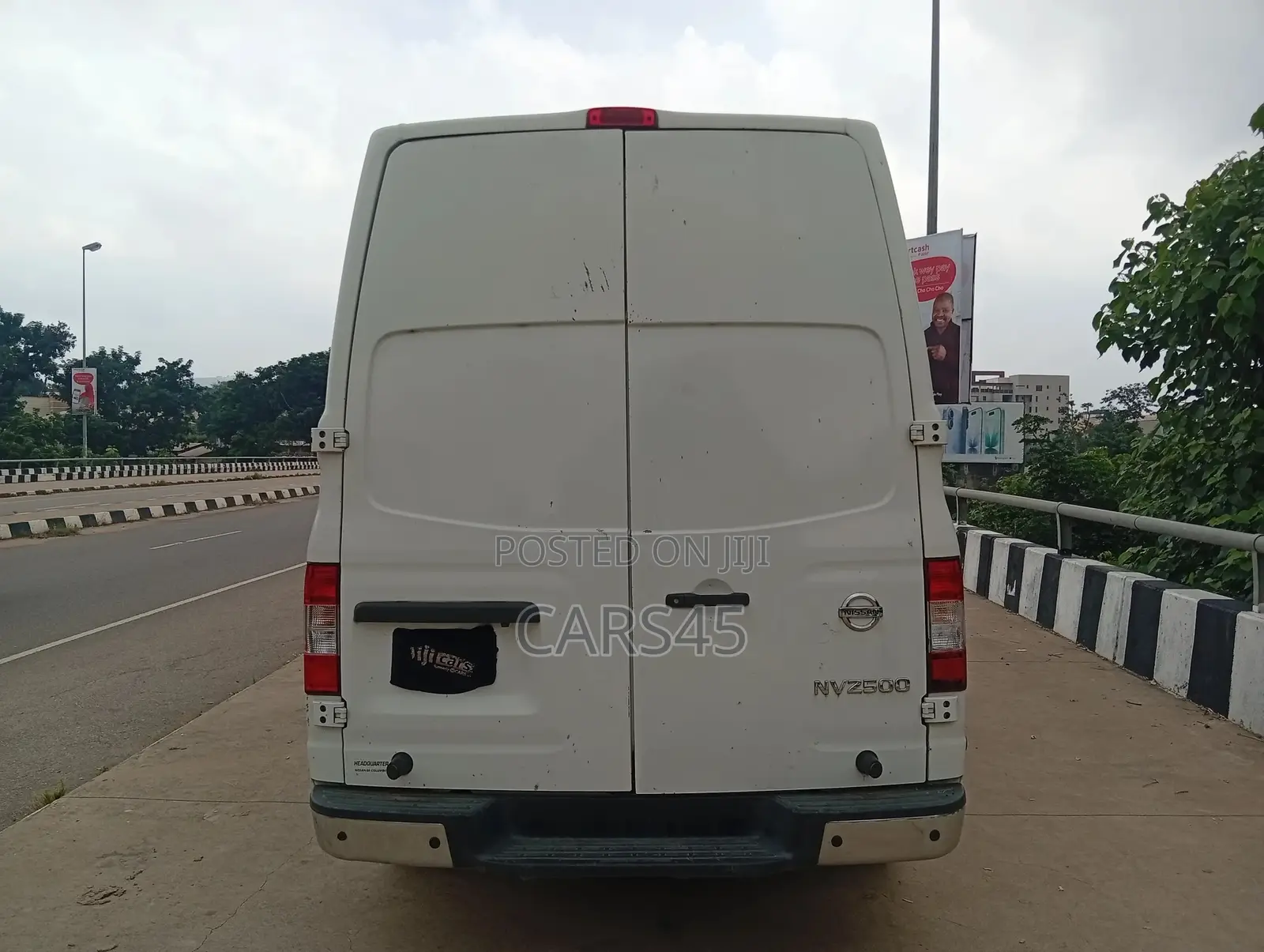 Nissan NV3500 2017 White