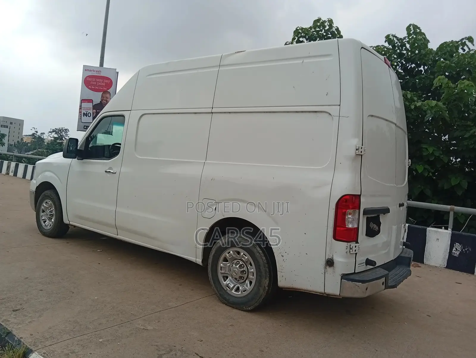 Nissan NV3500 2017 White