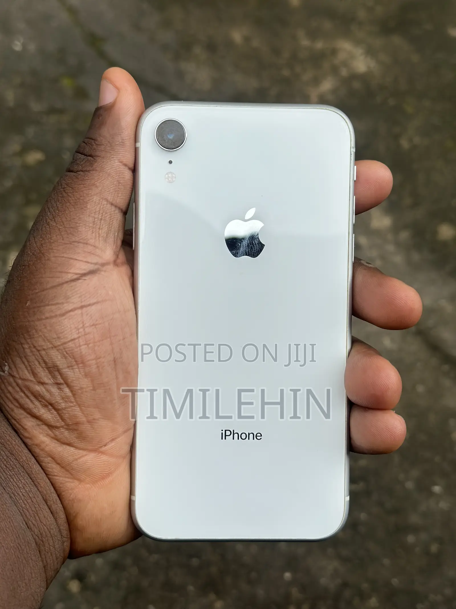 Apple iPhone XR 64 GB White