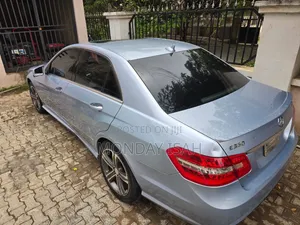 Mercedes-Benz E350 2012 Blue