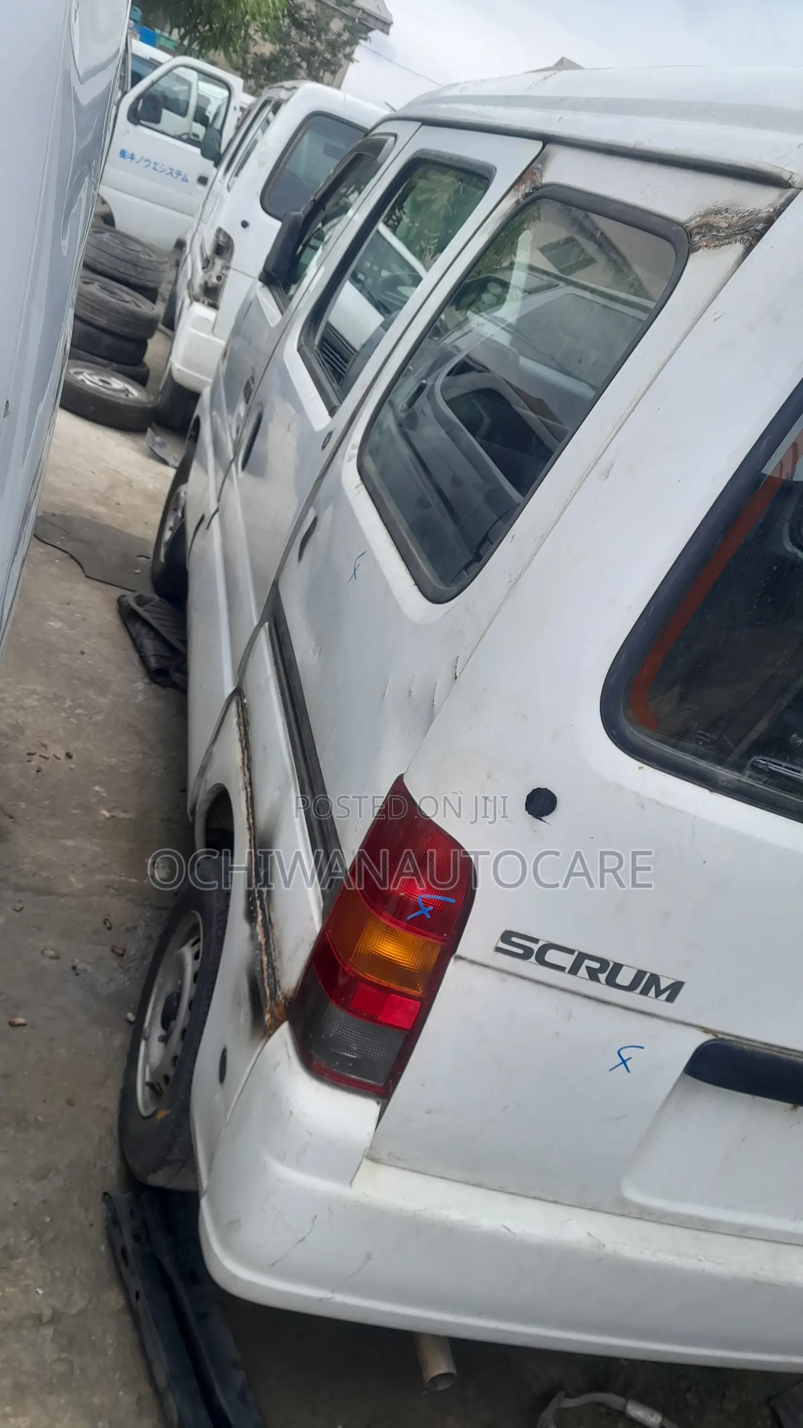 Suzuki Every 2000 White