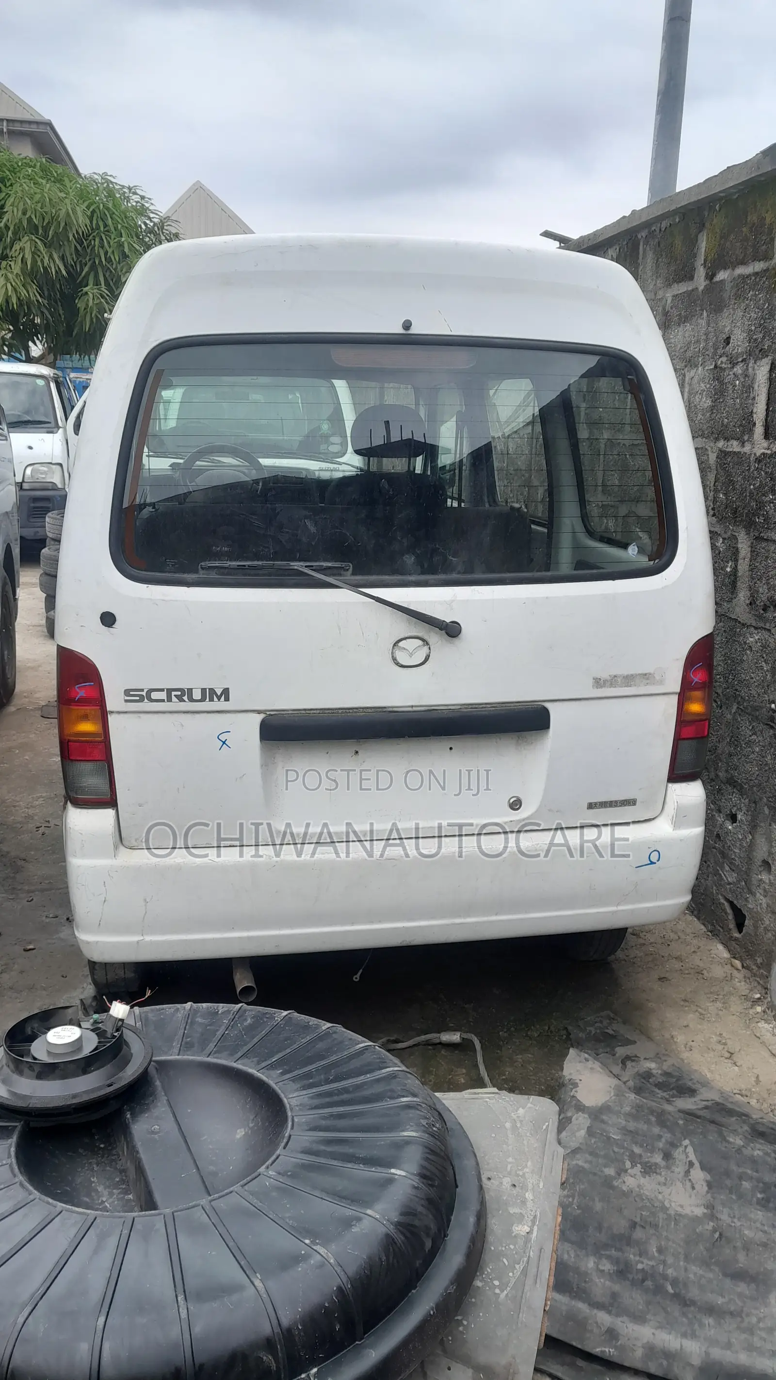 Suzuki Every 2000 White