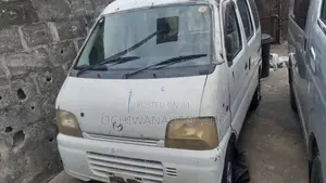 Suzuki Every 2000 White