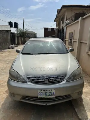 Toyota Camry STD 4dr Sedan (2.4L 4cyl 5M) 2005 Silver