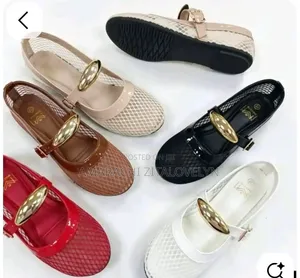 Women’s Stylish Flat Shoes – Classy Comfortable