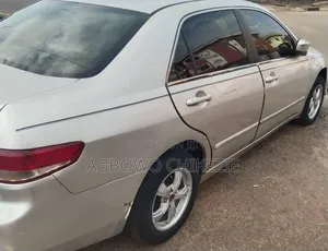 Honda Accord 2003 Silver
