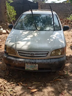 Sienna Car