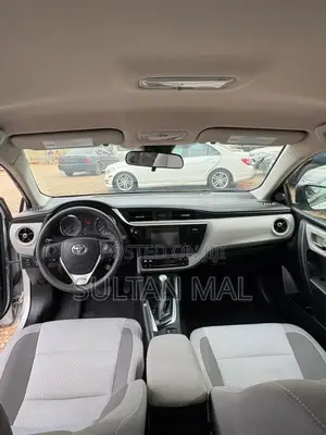 Toyota Corolla 2017 Silver