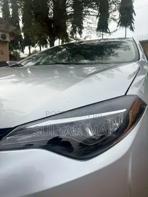 Toyota Corolla 2017 Silver