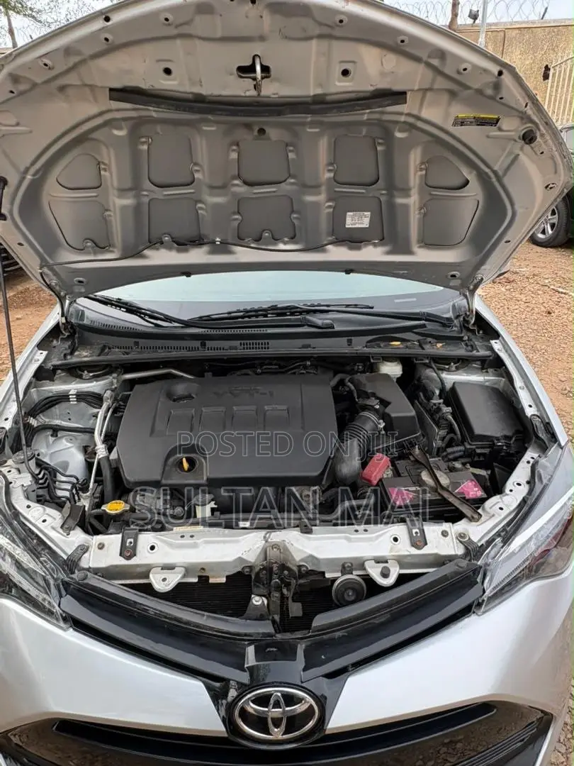 Toyota Corolla 2017 Silver