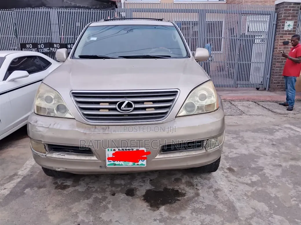 Lexus GX 470 2004 Gold