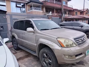 Lexus GX 470 2004 Gold