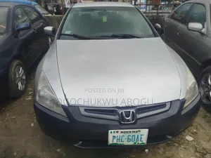 Honda Accord 2005 Silver