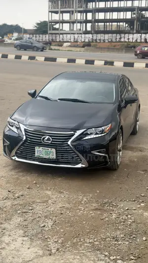 Lexus ES 2013 Black