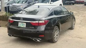 Lexus ES 2013 Black