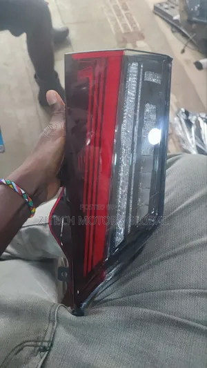Right Side Booth Light Rx350 2020